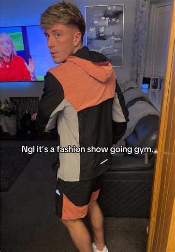 Men's Gym Tri Set Fashion Guide