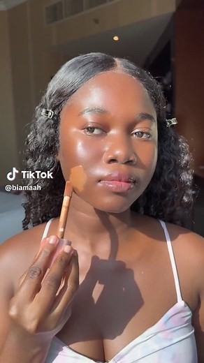 Makeup Tutorial. Brushes from @Colorbox Cosmetics Products used 💕: @NYX Professional Makeup the brow glue @e.l.f. Cosmetics power grip primer/ Halo glow liquid filter @hudabeautyshop Faux filter concealer / easy bake powder @NARS Cosmetics light reflecting foundation @Rare Beauty Blush ( love ) @Anastasia Beverly Hills bronzer @sephora setting spray @urban decay All nighter setting spray @SHEGLAM eye shadow @KIKO Milano 3D Hydra lipgloss 17 @chanel.beauty lipgloss #makeuptutorial #makeup #makeu