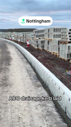 480mm Aco drainage kerbs laid #kerbing #kerblaying #kerblayer #groundworks #constructionuk