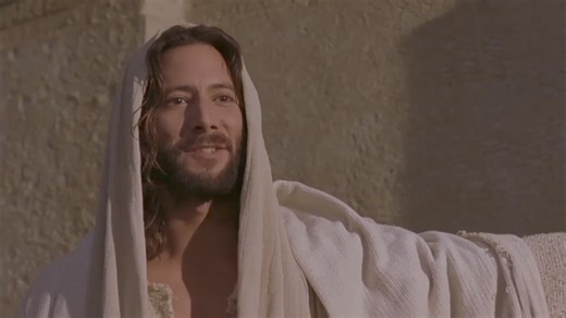 Evangile de Jean Vidéo 19 Les gens connaissaient Jésus et étaient donc sceptiques à son égard. Jésus déclare qu'il vient de Dieu, qu'ils ne connaissent pas. Les Juifs cherchent à s'emparer de lui, mais son heure n'est pas encore venue. Il leur dit qu'il ira bientôt de lui-même dans un endroit où ils ne pourront pas le trouver. Jésus leur dit que ceux qui sont rassasiés par lui deviendront eux-mêmes des canaux de rafraîchissement spirituel pour les autres. Jésus parle du Saint-Esprit qui doit enc