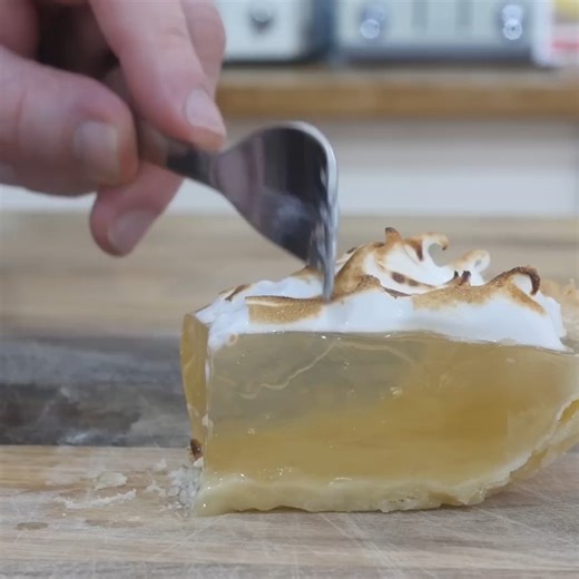 14K views · 202 reactions | Clear Lemon Meringue Pie! 勞 | Barry Lewis | Facebook