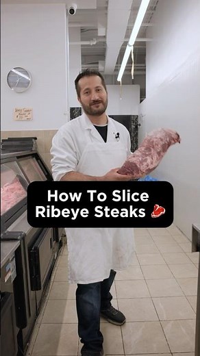 How A BUTCHER Slices Ribeye Steaks 🥩🔪