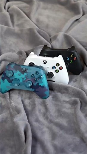 Unboxing the Xbox Series X|S Wireless Controllers — Mineral Camo, Robot White & Carbon Black