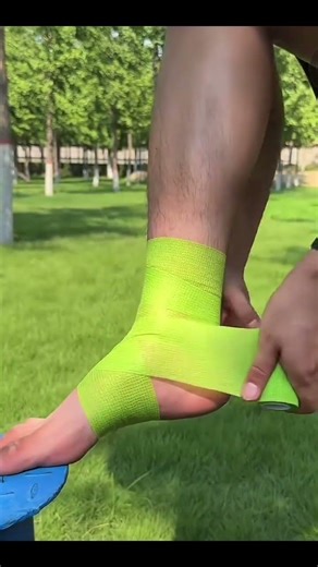 Learn how to apply a leg bandage