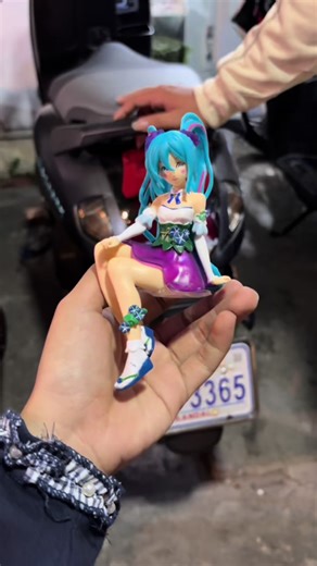 អួយស្អាតមេស#bluestoreofficial #viral #fyp #គ្រឿងតុបតែងម៉តូ #girl