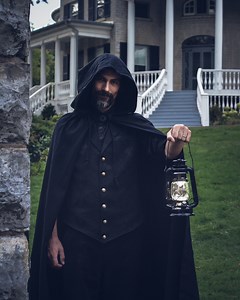 26K views · 99 reactions | An all-new paranormal adventure in Kingston! Join us this fall for haunting ghost stories & terrifying tales from Queen's University.  | The Haunted Walk | Facebook