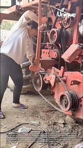 Repairing a combine harvester: fixing agricultural machinery