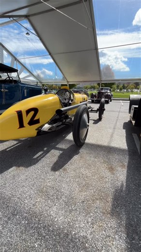 The 1925 Duesenberg 122 Eight Supercharged Racing “Banana Wagon” achieved a sale price of $247,500 USD at @rmsothebys Hershey 2024, offered as Lot 148. This historic racing machine is identified by chassis number L333, cemented its place as a rare and highly collectible example of early American motorsport engineering. This remarkable vehicle is a faithful recreation of Pete DePaolo’s legendary 1925 Indianapolis 500-winning car, famously nicknamed the “Immortal Banana Wagon.” Once part of the es