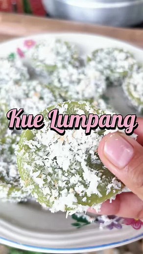 Resep Kue Lumpang Pandan yang Lezat