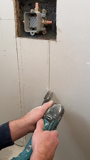 750K views · 2K reactions | Tommy's Top Tips #2 - The double multi-tool  | On The Tools | Facebook