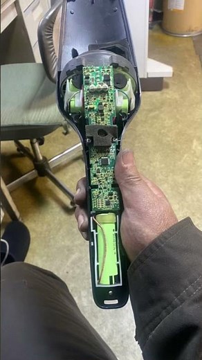 充電掃除機 Electrolux バッテリー交換