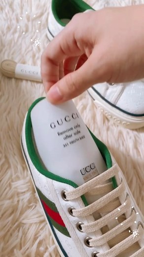 Luxury Throwback when one of our favorite members, Pauline Suarez, unboxed her authentic Gucci Tennis 1977 Jacquard Sneakers directly from Italy via Buyandship! 🤩👟 Check out her IG post here: https://bns.is/3r8gHzx 🤍 | Buyandship Philippines