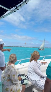 ⛵️When you book with us, these are the types of experiences we aim to connect you with. 📍 The National Family Island Regatta is The Bahamas’ signature sloop-sailing event in Elizabeth Harbour, just off George Town, Great Exuma. It’s been held annually since 1954 and is regarded as the country’s oldest and biggest regatta. 🗓️ Races typically run in late April each year; for example, the 2025 edition is scheduled for April 23–26 in George Town. ⛵ What you’ll see on the water: authentic Bahamian 