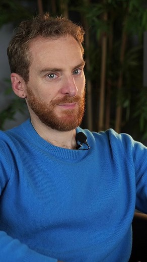 [🎤 ENTRETIEN] Comment les luttes contre les souffrances au travail ont-elles évolué depuis un siècle ? Du taylorisme aux vagues de suicides dans les entreprises, en passant par le procès France Telecom... Le sociologue Rémy Ponge retrace dans son ouvrage « Se tenir debout » l'histoire de ces combats intimement liés aux transformations du monde du travail. Il revient notamment sur le rôle clé des femmes dans ces luttes ouvrières, souvent occultées. Entre avancées législatives et reculs, la prise