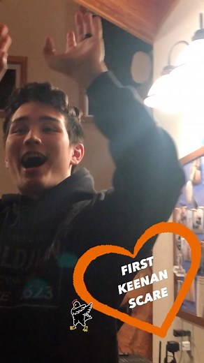 The classic “Hot Sauce on Feet” YouTube video is filled with quotable lines you can scream at your friends from the darkness. 10/10 recommended. #HarlemHayfield #AssholeKeyboardist #BandLife #scare #scareprank #scarecam #prank | Harlem Hayfield