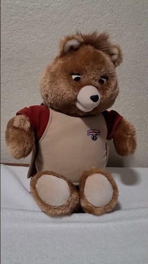 The World's First Animated Talking Toy! INCREDIBLE Teddy Ruxpin Talking Bear New In Box!