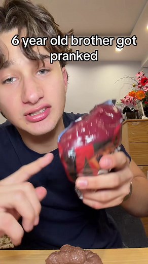 TikTok Gremlin (@tiktokcart.gremlin)’s video of pranks