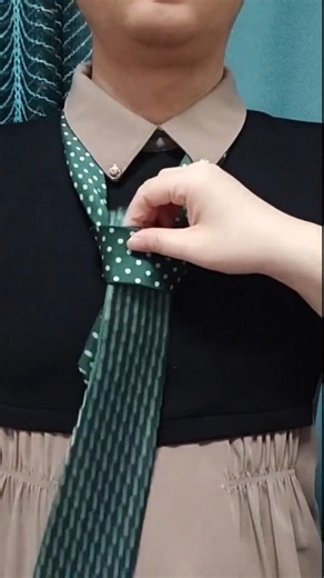 Tying Your Scarves the Boring Way 🤫 Try This Cute Hack