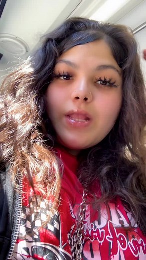 Hey babygirl , what your name ?😍 let me buy you a drink 🫶🏼 #fypシ #foryoupage