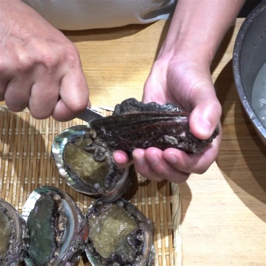 How to cook Awabi (Abalone) アワビ #japanesefood #omakase #sushi #sashimi