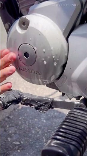 Quick Guide: How to Clean Locomotive Parts Safely and Fast