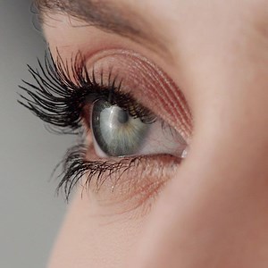 58 reactions | Conquistar independência financeira está em suas mãos! Conclua seu cadastro e dê boas-vindas a uma nova rotina de trabalho com lucros de até 40%! | Eudora | Facebook