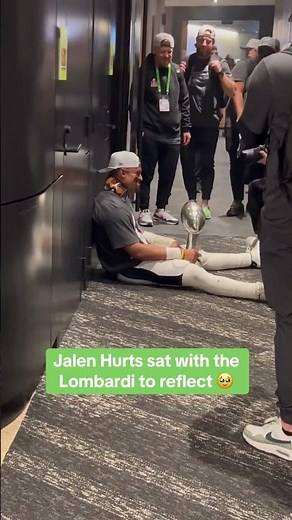 Shaking his head in disbelief 💚