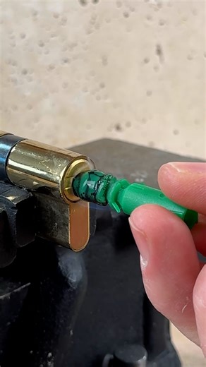 Stuck key removal using plastic wall plug | Magic Hands Creations