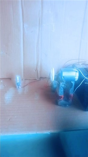 1️⃣ Two Dynamo Motors Generate Power ⚡ LED Bulb Glows | Real DIY Experiment 😱