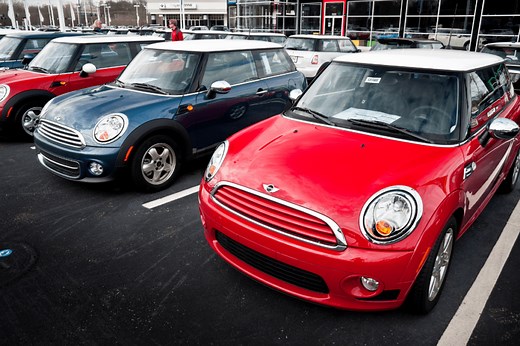 Golf Clubs And Mini Cooper: Can They Fit Together?