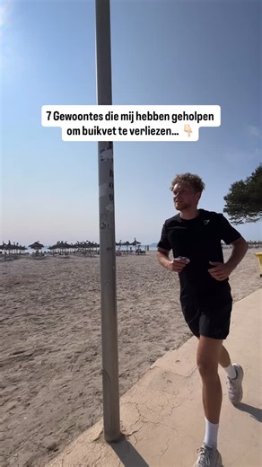 Dit zijn ze! 👇 ✅Vergeet mij trouwens niet te volgen als je meer tips wilt om je buikvet te verliezen! LET OP: buikvet gaat wel pas als allerlaatste weg. Zo min mogelijk variatie in voeding en als het lukte op vaste tijden te eten. Dat scheelde mij nadenken over wat ik elke keer moest eten en daardoor weet je gewoon wat je neemt. Die vaste tijden hielpen om honger beter te reguleren. 8 uur slaap. Dit lukte niet altijd, moet ik eerlijk toegeven. Het helpt wel om je slaapritme goed te krijgen en s