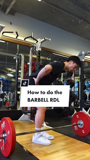 Work Your Hamstrings with Barbell RDLs - Perfect for Busy Moms! 🦵🏻 Push your hamstrings with this must-have exercise for busy moms! Today I’m showing you how to do the barbell RDL: start by standing shoulder-width apart with your hands in line with your shoulders and focus on pushing your hips backward. Give it a try and see the results! #busymoms #legworkout #barbellrdl #posturalstrength #hipmovement #backsideworkout