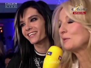 Promiscuous girl, wherever you are 💕 credit: @anni☆*:・ﾟ 💕 #billkaulitz #tomkaulitz #kaulitztwins #rett3mich #bambi2006 #2000s #memories #fypシ #foryou #foryoupage #dlaciebie #4you #dc #4u #tokiohotel #alien #edit #promiscuousgirl #iloveyou