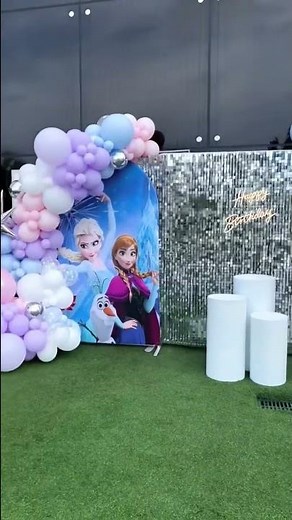 Frozen Birthday Decor | Shimmer wall | Frozen balloons