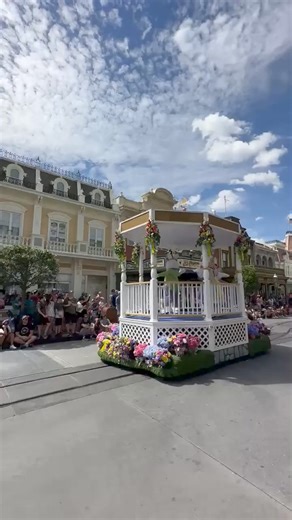 2.8K views · 62 reactions | The Easter Bunny has made an appearance in the parade in Magic Kingdom! 諸 | Disney World Packages -Orlando Florida | Facebook