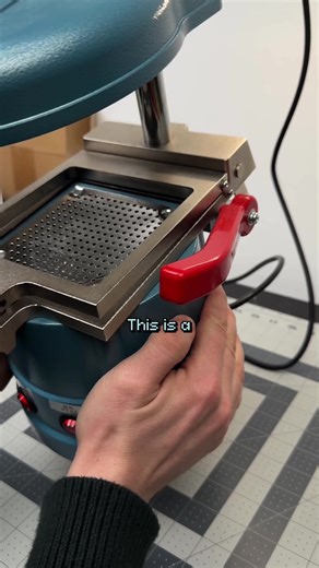 budget vacuum former for DIY art toy blister case packaging #arttoys #vacuumforming