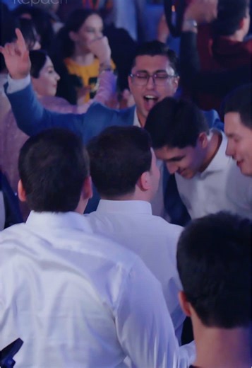 Türkmen toýlarynda ýaşlar üçin öpüşleriň ähmiýeti