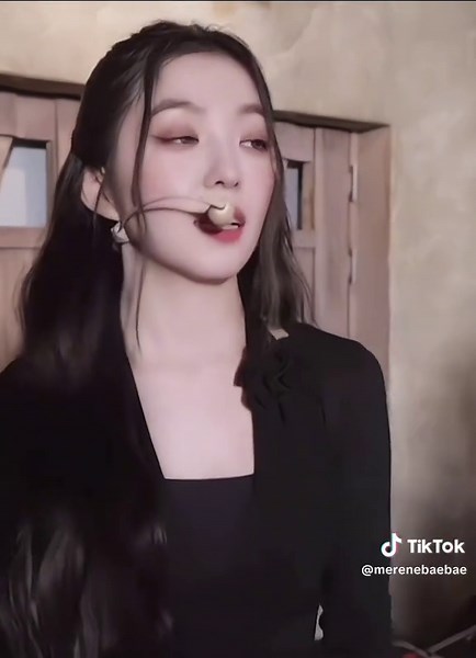 Irene Bae Joohyun: Red Velvet's Visual Charm
