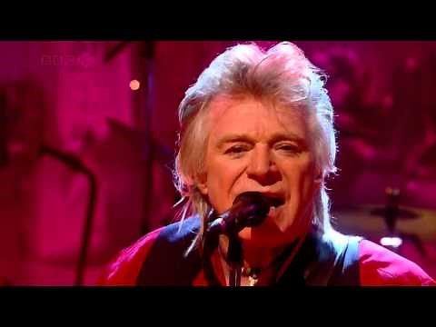 Dave Edmunds - I Hear You Knocking (Jools Annual Hootenanny 2008)