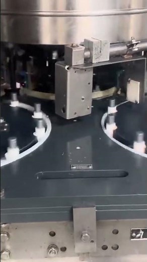 BID ON EQUIPMENT Item 427485 18 Station KRONES Unimodul Rotary Pressure Sensitive Labeler 1