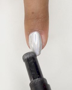 Rocking this stunning silver chrome look with Red Carpet Manicure Insta Chrome Pen! 💅 Purchase any combination of three items from our Insta Chrome range, and you'll only pay for two 🛍️ Use Code 342CHROME at checkout! #redcarpetmanicureuk #rcmuk #instachrome #athomegelnails | Red Carpet Manicure UK