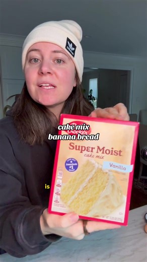 🍌 cake mix banana bread 🍌 the easiest way to use up ripe bananas! Recipe 👇🏻 Preheat oven to 375F and line a loaf pan or 12 slots of a muffin pan. Mash 3 ripe bananas and whisk in 3 eggs and 1/3 cup vegetable oil until smooth. Fold in a full box of vanilla cake mix with a flat spatula. Add about 1/2 cup chocolate chips if desired. Pour batter into the loaf pan or muffin tin. Bake loaf at 375F for 50 minutes or bake muffins at 375F for 25 minutes!