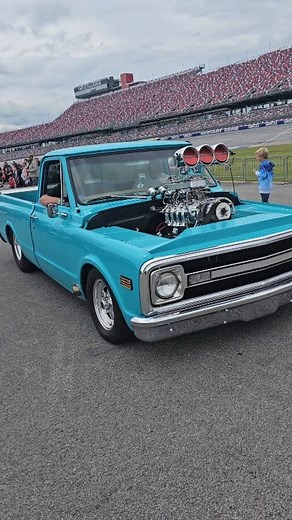 Hot 🔥 Sounding Classic Pro Street Truck Heading to Burnout Competition at Battle In Bama Car Show 🚗 | The Customized Ride