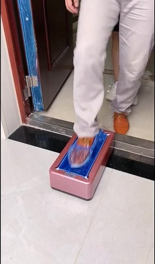 DIY Ice Maker Experiment: Crushing Ice at Home