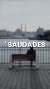 Há textos que tocam porque parecem falar diretamente com a nossa própria memória. ‘Saudades’ é assim: simples, profundo e verdadeiro. Um convite para lembrar e sentir tudo aquilo que faz parte de quem somos. Atribuído constantemente à Clarice Lispector, assim como Mário Quintana, Pablo Neruda, Martha Medeiros e tantos outros… E ao certo, sem saber de quem é de fato, mencionamos o autor como desconhecido. Mas, não importa de quem seja, é tão bonito… #poema #saudades #reflexao #dublagem #dublador 