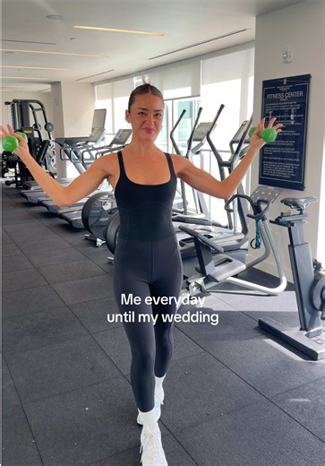 I’m not sure how the wedding will be but I know my arms will look good #bridalarms #weddingworkout #bridetobe #2026bride