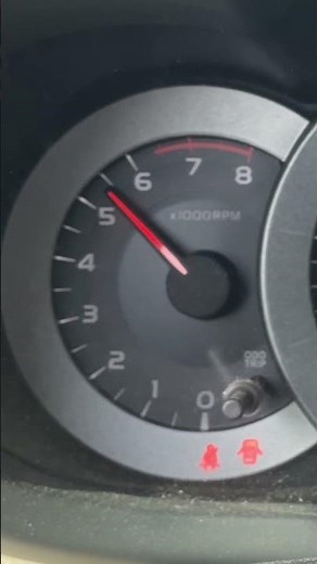 2008 Toyota RAV4 Rev 6000 RPM