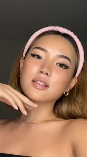 Date night makeup look that feels effortless