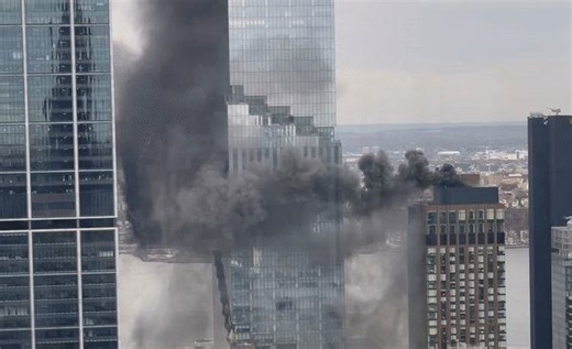 Smoke From Hudson Yards High-Rise Fire Twists Around Manhattan Buildings