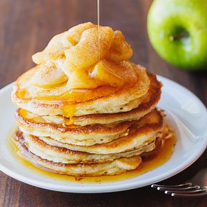 141K views · 6.2K reactions | SPOILER ALERT! The apple dies during this video. You'll love these Apple Pancakes... RECIPE: https://natashaskitchen.com/apple-pancakes/ | NatashasKitchen.com | Facebook